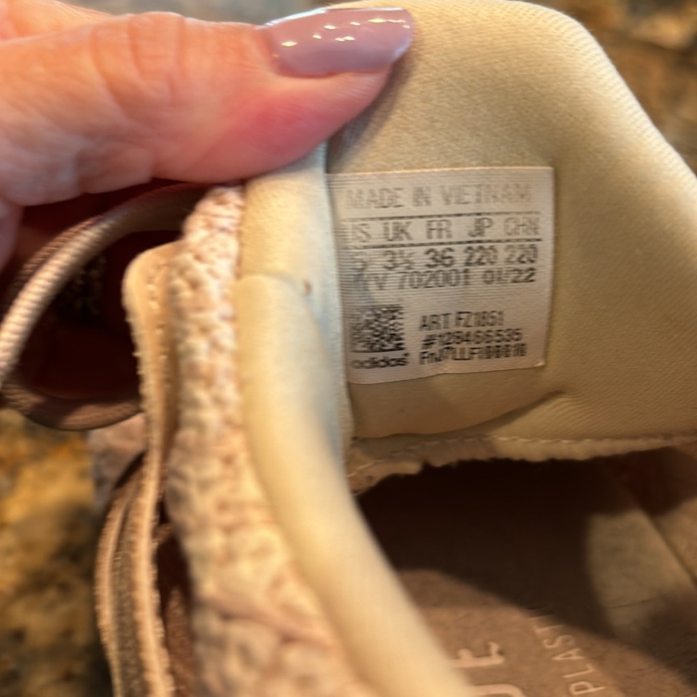 Women’s adidas ultra-boost sneakers - Picture 4 of 5